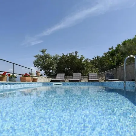 Stone Dalmatian House Modern, Stylish With Pool Дом отдыха *
